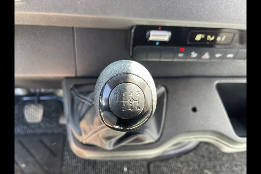 Mercedes-Benz Sprinter 211 1.9 CDI L1H1 FWD / vaste prijs rijklaar € 21.950 ex btw / lease vanaf € 358 / airco / cruise control / trekhaak / euro 6 diesel / bpm vrij / bijrijdersbank !