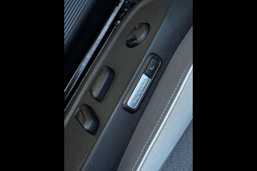 Volkswagen ID.3 204 pk First Max 58 kWh, alle opties, panoramadak, eerste eigenaar, Nederlandse auto met nationale auto pas