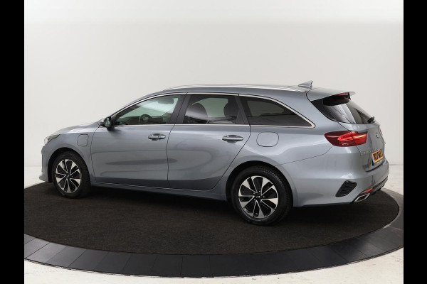 Kia Ceed 1.6 GDI PHEV DynamicPlusLine | Panoramadak | Cruise control | Climate control | Carplay | Elektrische achterklep | Dealer onderhouden