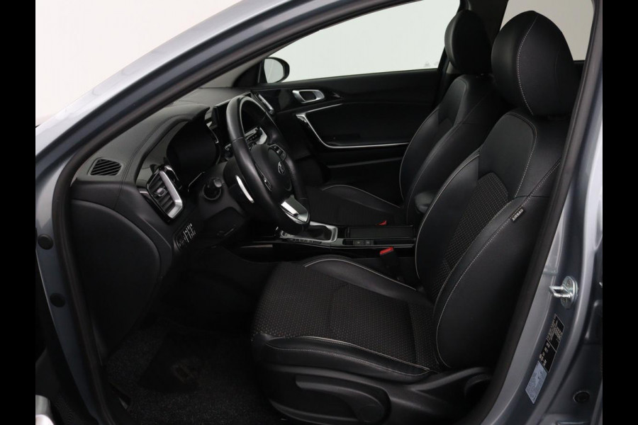 Kia Ceed 1.6 GDI PHEV DynamicPlusLine | Panoramadak | Cruise control | Climate control | Carplay | Elektrische achterklep | Dealer onderhouden