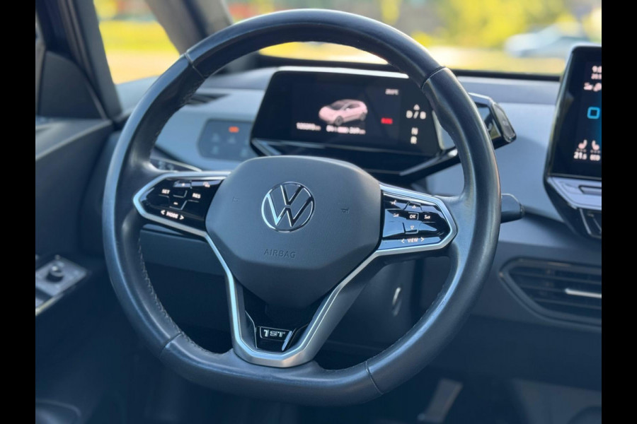 Volkswagen ID.3 First Plus 58 kWh, matrix led, 19 inch, vele opties, 1e eigenaar, 204 pk,Nederlandse auto met nationale auto pas