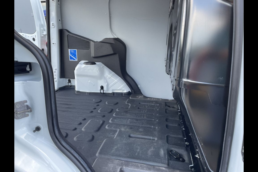 Ford Transit Courier 1.5 TDCI E6 Trend BPM Vrij! Lease €142 p/m, Airco, Navi, PDC, Schuifdeur, Volledig onderhoudshistorie aanwezig