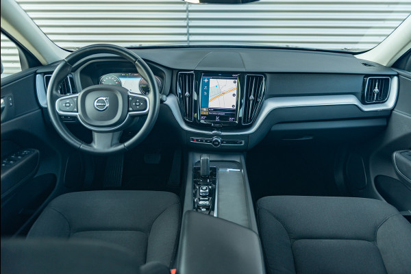 Volvo XC60 T6 Aut. Inscription Parkeercamera Panoramadak 340pk