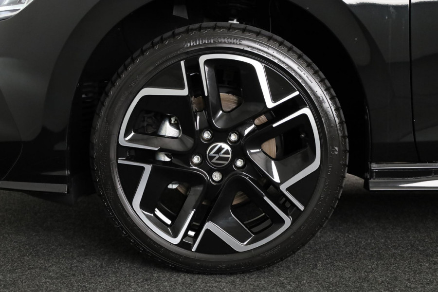 Volkswagen GOLF Variant R-Line-Edition 1.5 eTSI 85 kW / 116 pk Variant 7 v