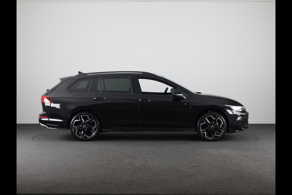 Volkswagen GOLF Variant R-Line-Edition 1.5 eTSI 85 kW / 116 pk Variant 7 v
