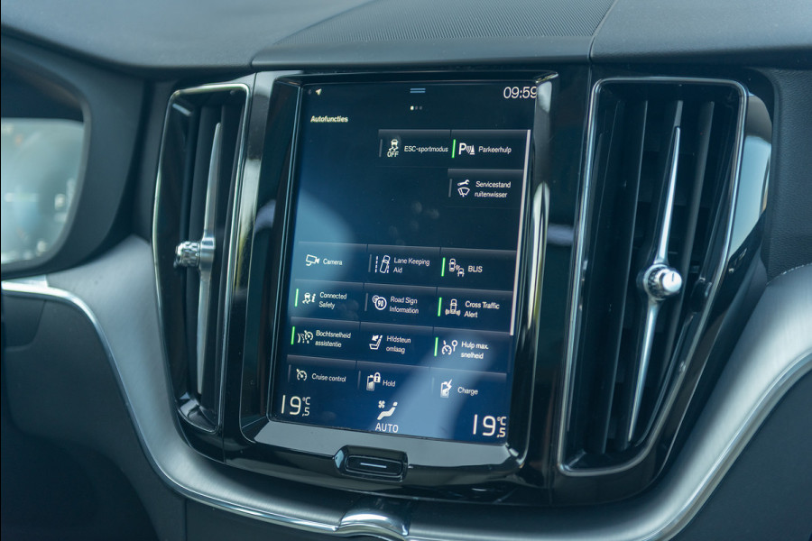 Volvo XC60 T8 Aut. Momentum Pro ACC Trekhaak 390pk