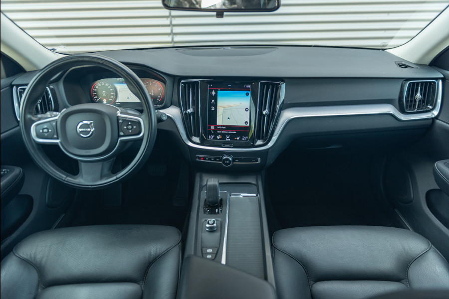 Volvo V60 B3 Aut. Momentum ACC Leder Trekhaak 163pk