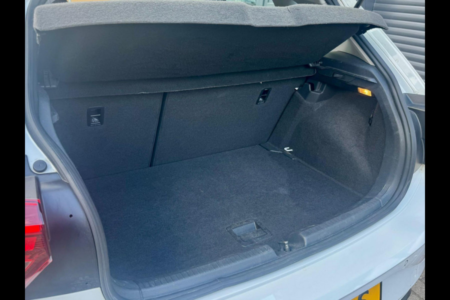 Volkswagen Polo 1.0 Polo 2022 Navi Stoelver. BTW PDC