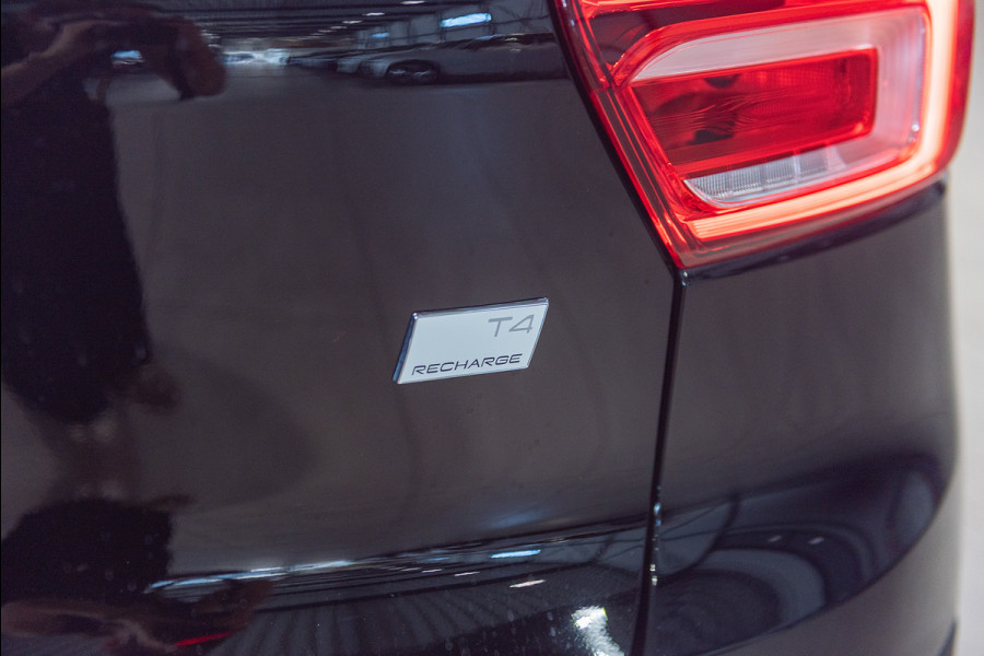 Volvo XC40 T4 Aut. Plug-In Hybrid Inscription Leder Stoelverwarming 211pk