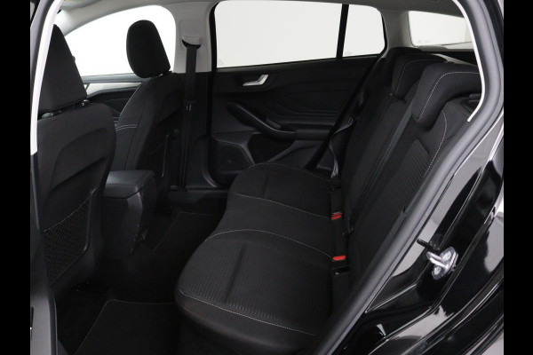 Ford Focus 1.0 EcoBoost Titanium X Business | Automaat | Stoel & Stuurverwarming | Camera | Trekhaak | Adaptive cruise | LED