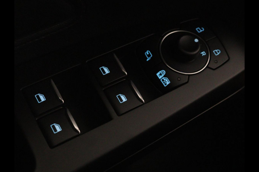 Ford Focus 1.0 EcoBoost Titanium X Business | Automaat | Stoel & Stuurverwarming | Camera | Trekhaak | Adaptive cruise | LED