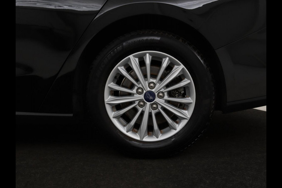 Ford Focus 1.0 EcoBoost Titanium X Business | Automaat | Stoel & Stuurverwarming | Camera | Trekhaak | Adaptive cruise | LED