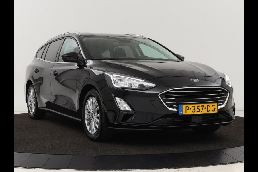 Ford Focus 1.0 EcoBoost Titanium X Business | Automaat | Stoel & Stuurverwarming | Camera | Trekhaak | Adaptive cruise | LED