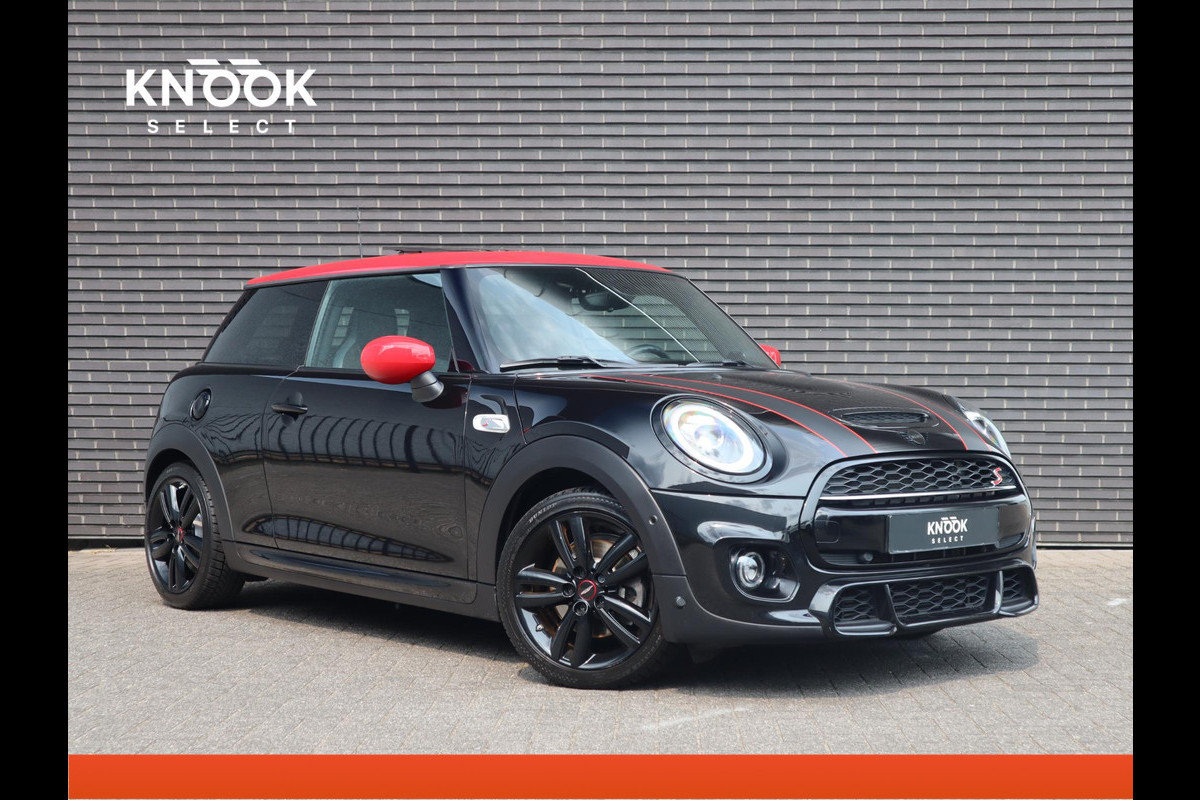 MINI Cooper S 2.0 | JCW Pack| Panodak | Harman/Kardon | Apple CarPlay MINI Cooper S 2.0 | JCW Pack| Panodak | Harman/Kardon | Apple CarPlay
