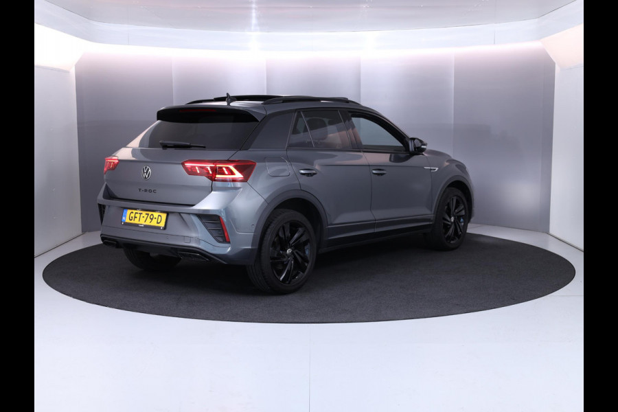 Volkswagen T-Roc 1.5 TSI R-Line 150 pk Automaat (DSG) | Verlengde garantie | Navigatie via App | Panoramadak | Parkeersensoren (Park assist) | Achteruitrijcamera | Adaptieve cruise control | Black Style pakket |