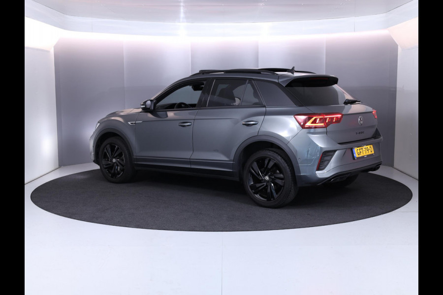 Volkswagen T-Roc 1.5 TSI R-Line 150 pk Automaat (DSG) | Verlengde garantie | Navigatie via App | Panoramadak | Parkeersensoren (Park assist) | Achteruitrijcamera | Adaptieve cruise control | Black Style pakket |