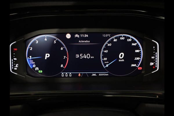 Volkswagen T-Roc 1.5 TSI R-Line 150 pk Automaat (DSG) | Verlengde garantie | Navigatie via App | Panoramadak | Parkeersensoren (Park assist) | Achteruitrijcamera | Adaptieve cruise control | Black Style pakket |