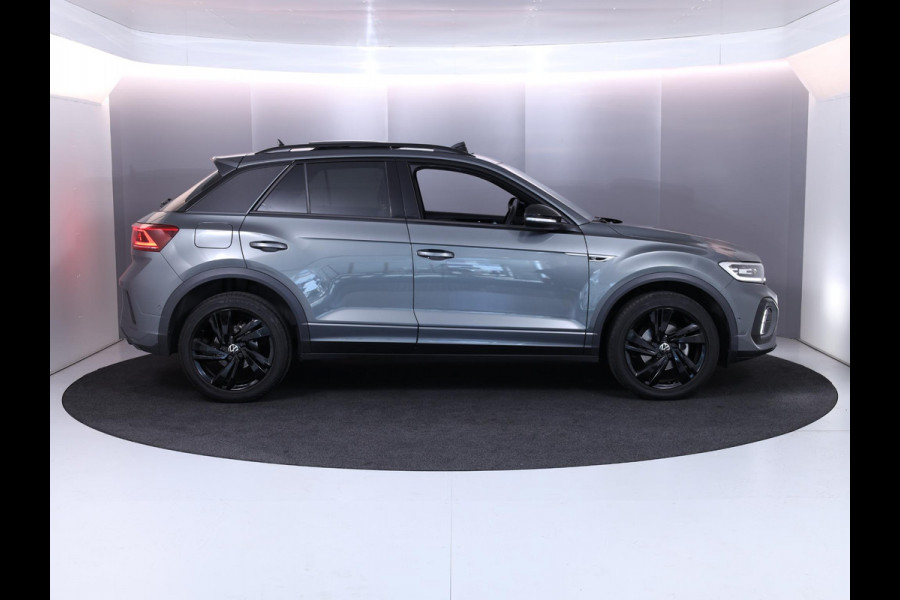 Volkswagen T-Roc 1.5 TSI R-Line 150 pk Automaat (DSG) | Verlengde garantie | Navigatie via App | Panoramadak | Parkeersensoren (Park assist) | Achteruitrijcamera | Adaptieve cruise control | Black Style pakket |