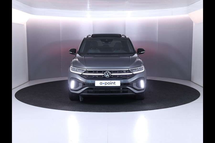 Volkswagen T-Roc 1.5 TSI R-Line 150 pk Automaat (DSG) | Verlengde garantie | Navigatie via App | Panoramadak | Parkeersensoren (Park assist) | Achteruitrijcamera | Adaptieve cruise control | Black Style pakket |