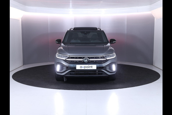 Volkswagen T-Roc 1.5 TSI R-Line 150 pk Automaat (DSG) | Verlengde garantie | Navigatie via App | Panoramadak | Parkeersensoren (Park assist) | Achteruitrijcamera | Adaptieve cruise control | Black Style pakket |
