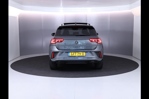 Volkswagen T-Roc 1.5 TSI R-Line 150 pk Automaat (DSG) | Verlengde garantie | Navigatie via App | Panoramadak | Parkeersensoren (Park assist) | Achteruitrijcamera | Adaptieve cruise control | Black Style pakket |