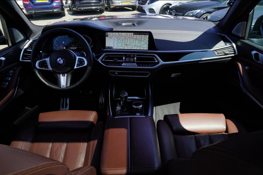 BMW X7 XDrive40i High Executive | Bowers&Wilkins | 7 Zits | Trekhaak | Skylounge | Head up | Drive Assistant | 360 cam | M-pakket