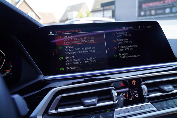 BMW X7 XDrive40i High Executive | Bowers&Wilkins | 7 Zits | Trekhaak | Skylounge | Head up | Drive Assistant | 360 cam | M-pakket