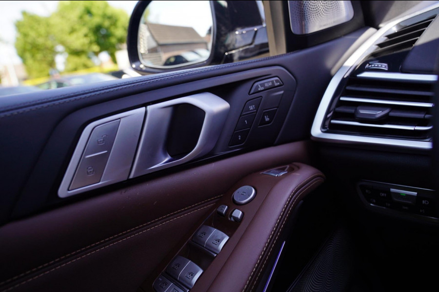 BMW X7 XDrive40i High Executive | Bowers&Wilkins | 7 Zits | Trekhaak | Skylounge | Head up | Drive Assistant | 360 cam | M-pakket