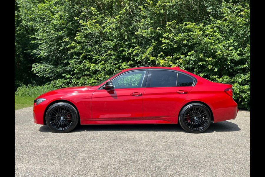 BMW 3 Serie 318i Edition M Sport Shadow High Executive