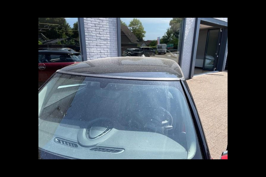 MINI Mini 1.5 Cooper Business Automaat | Navigatie | Parkeersensoren achter | Airco