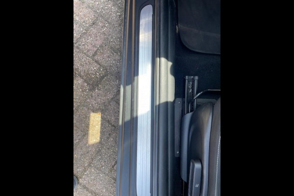 MINI Mini 1.5 Cooper Business Automaat | Navigatie | Parkeersensoren achter | Airco
