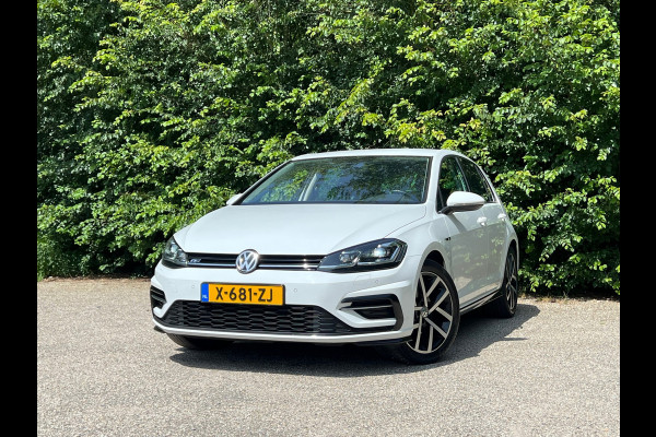 Volkswagen Golf 1.5 TSI Highline Business R | ''63.000''KM + DSG |