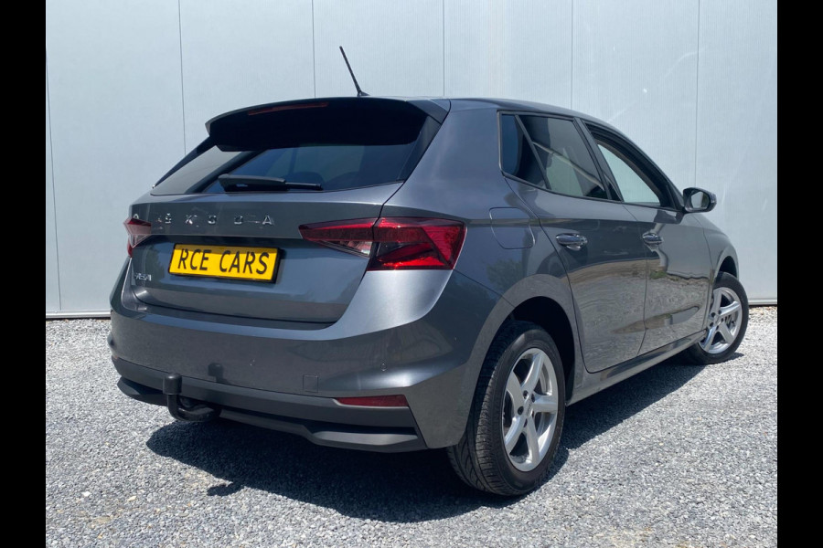 Škoda Fabia 1.0 MPI | Carplay |10"touchscreen | Navigatie | Stoelverw| Front-Lane assist|Cruise|KM : 20.300 !!!