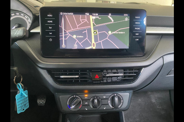 Škoda Fabia 1.0 MPI | Carplay |10"touchscreen | Navigatie | Stoelverw| Front-Lane assist|Cruise|KM : 20.300 !!!