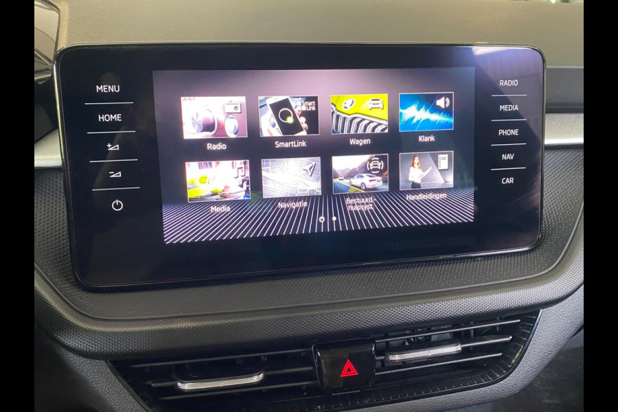 Škoda Fabia 1.0 MPI | Carplay |10"touchscreen | Navigatie | Stoelverw| Front-Lane assist|Cruise|KM : 20.300 !!!