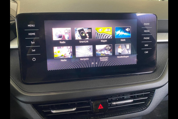 Škoda Fabia 1.0 MPI | Carplay |10"touchscreen | Navigatie | Stoelverw| Front-Lane assist|Cruise|KM : 20.300 !!!