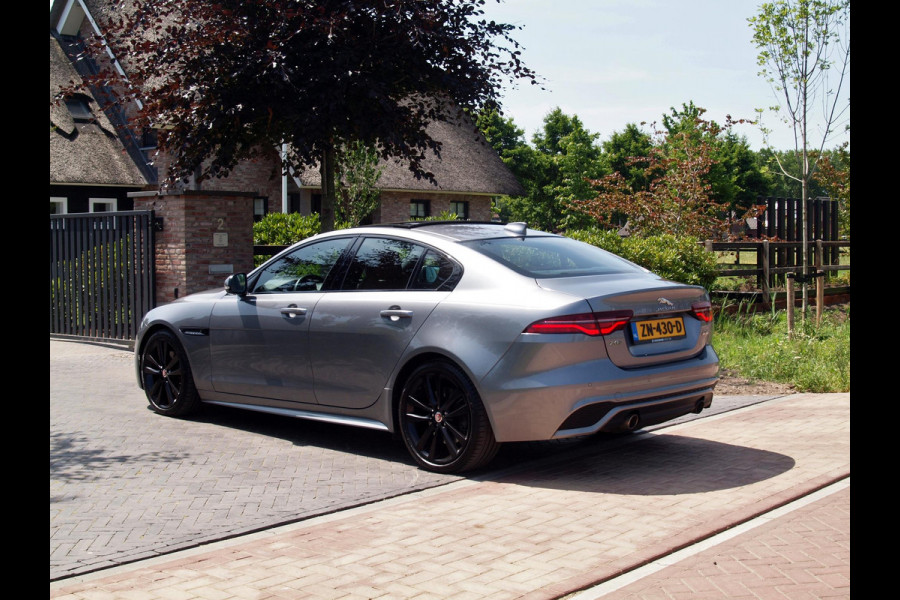 Jaguar XE 2.0 P250 HSE | R-Dynamic | Panoramadak | Camera | Apple Carplay | Cruise Control | Leer | Automaat |