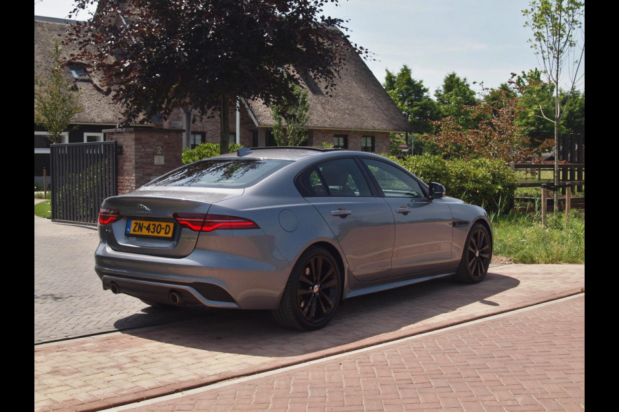 Jaguar XE 2.0 P250 HSE | R-Dynamic | Panoramadak | Camera | Apple Carplay | Cruise Control | Leer | Automaat |