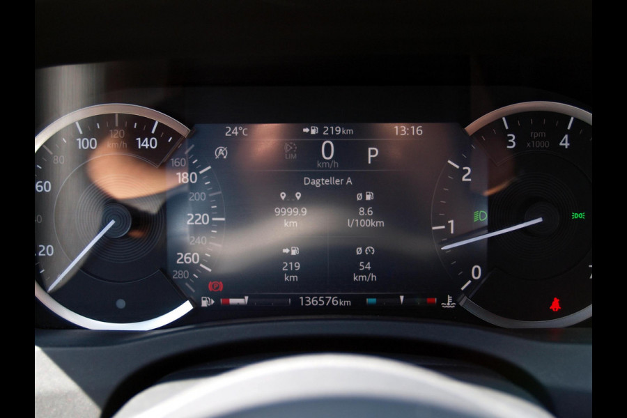 Jaguar XE 2.0 P250 HSE | R-Dynamic | Panoramadak | Camera | Apple Carplay | Cruise Control | Leer | Automaat |