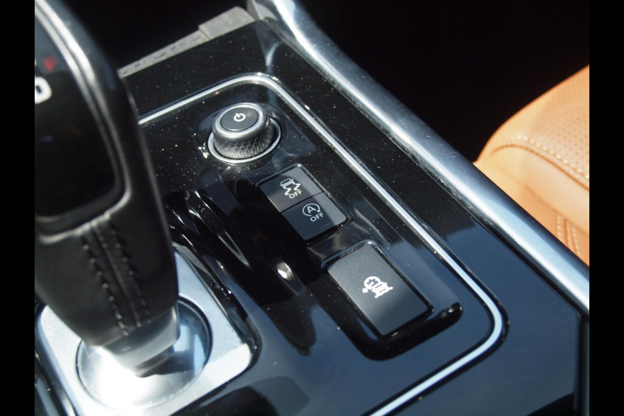 Jaguar XE 2.0 P250 HSE | R-Dynamic | Panoramadak | Camera | Apple Carplay | Cruise Control | Leer | Automaat |
