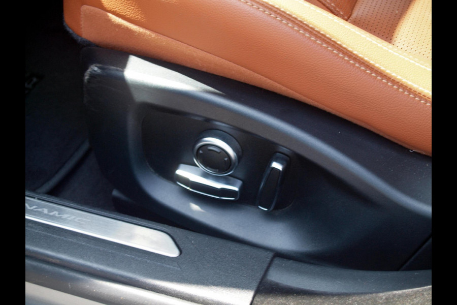 Jaguar XE 2.0 P250 HSE | R-Dynamic | Panoramadak | Camera | Apple Carplay | Cruise Control | Leer | Automaat |