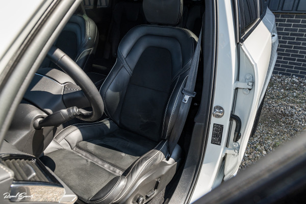 Volvo XC90 2.0 T8 Recharge AWD R-Design | Panorama dak | Harman Kardon | Zwenkbare trekhaak | 360 Camera | Adaptieve cruise | Longe Range