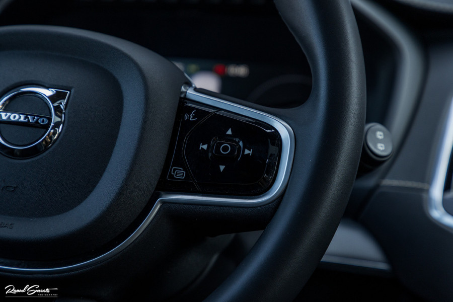 Volvo XC90 2.0 T8 Recharge AWD R-Design | Panorama dak | Harman Kardon | Zwenkbare trekhaak | 360 Camera | Adaptieve cruise | Longe Range
