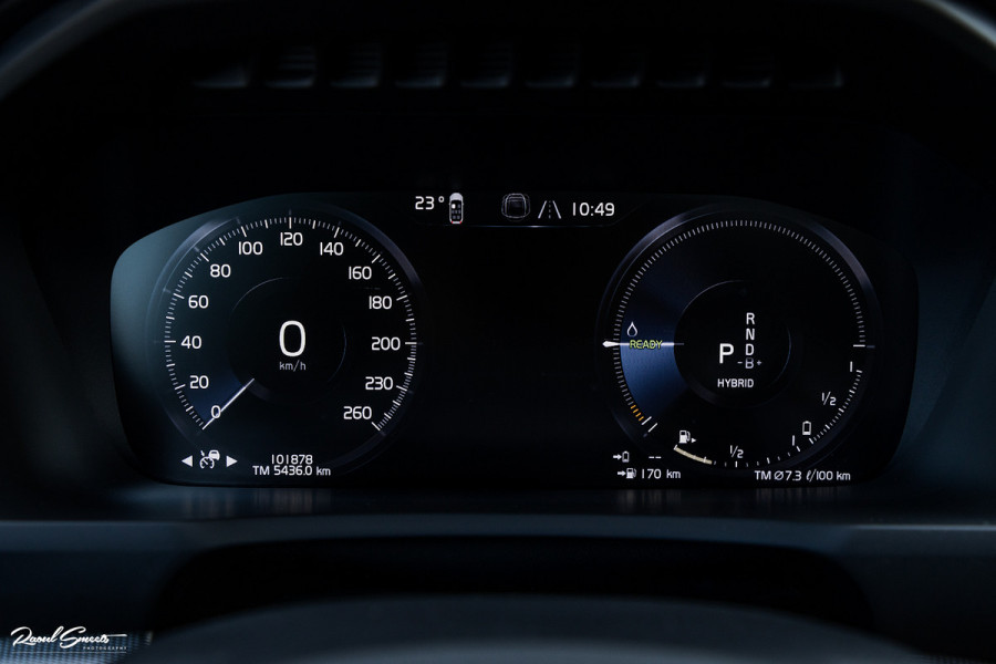 Volvo XC90 2.0 T8 Recharge AWD R-Design | Panorama dak | Harman Kardon | Zwenkbare trekhaak | 360 Camera | Adaptieve cruise | Longe Range