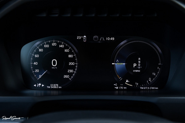 Volvo XC90 2.0 T8 Recharge AWD R-Design | Panorama dak | Harman Kardon | Zwenkbare trekhaak | 360 Camera | Adaptieve cruise | Longe Range