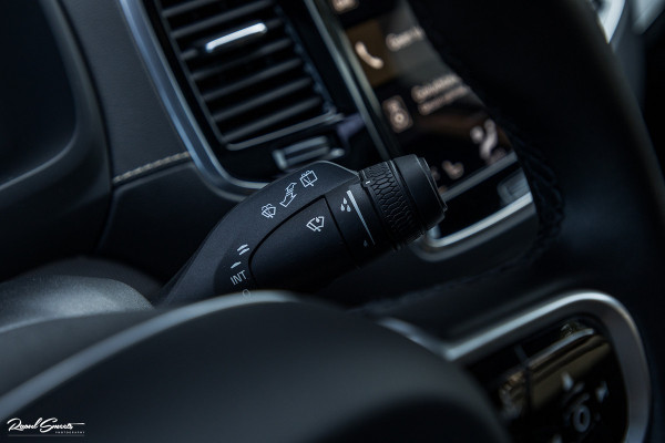 Volvo XC90 2.0 T8 Recharge AWD R-Design | Panorama dak | Harman Kardon | Zwenkbare trekhaak | 360 Camera | Adaptieve cruise | Longe Range