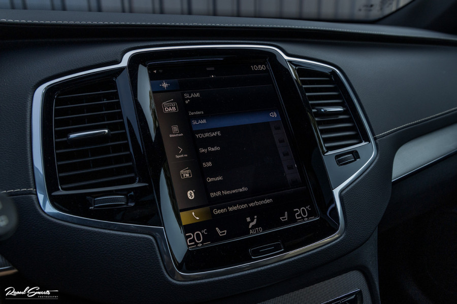 Volvo XC90 2.0 T8 Recharge AWD R-Design | Panorama dak | Harman Kardon | Zwenkbare trekhaak | 360 Camera | Adaptieve cruise | Longe Range