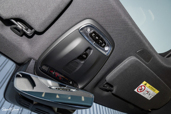 Volvo XC90 2.0 T8 Recharge AWD R-Design | Panorama dak | Harman Kardon | Zwenkbare trekhaak | 360 Camera | Adaptieve cruise | Longe Range