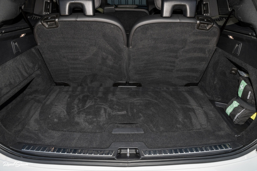 Volvo XC90 2.0 T8 Recharge AWD R-Design | Panorama dak | Harman Kardon | Zwenkbare trekhaak | 360 Camera | Adaptieve cruise | Longe Range