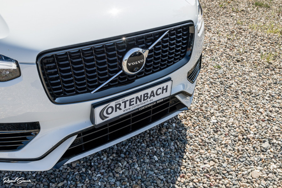 Volvo XC90 2.0 T8 Recharge AWD R-Design | Panorama dak | Harman Kardon | Zwenkbare trekhaak | 360 Camera | Adaptieve cruise | Longe Range